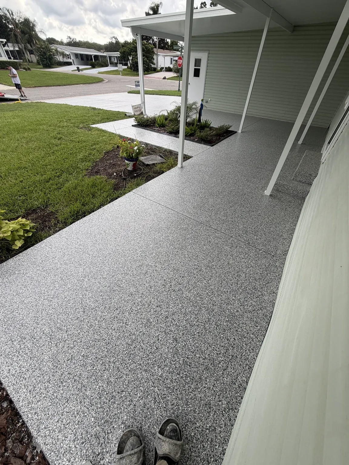 Full flake entry walkway coating built for Florida weather