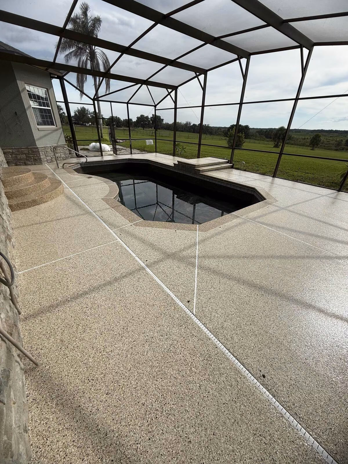 Finished flake pool deck coating in Central Florida